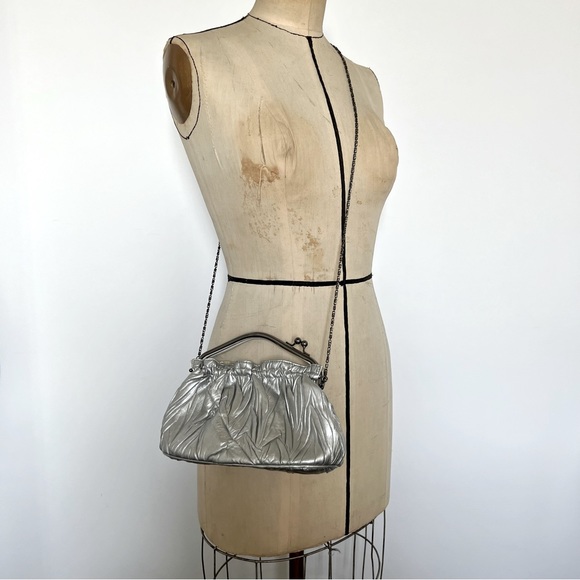 Retro Silver Crinkle Chain Shoulder Bag - Picture 7 of 8